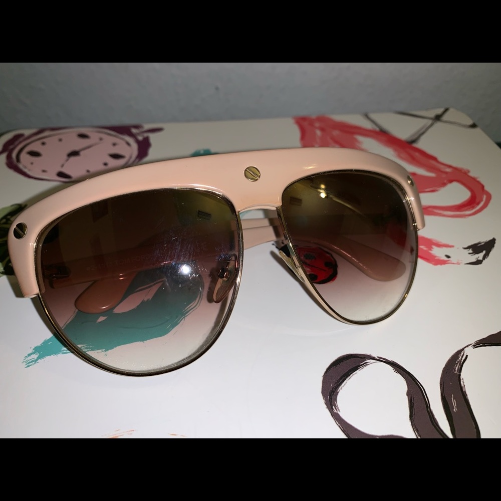 Tom Ford - Picture 5 of 5